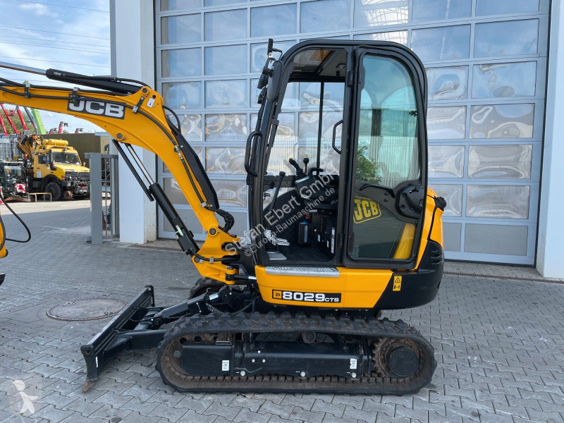 Excavadora JCB 9 CT / 151h / 2023 / Inkl....