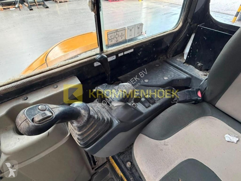 Graafmachine Caterpillar 3035 CR