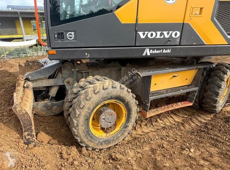 Екскаватор Volvo E