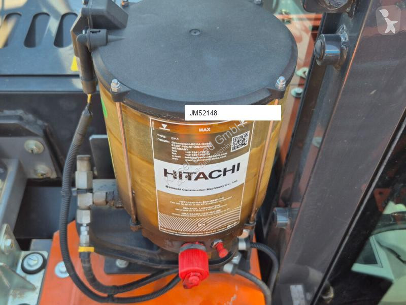 Екскаватор Hitachi
