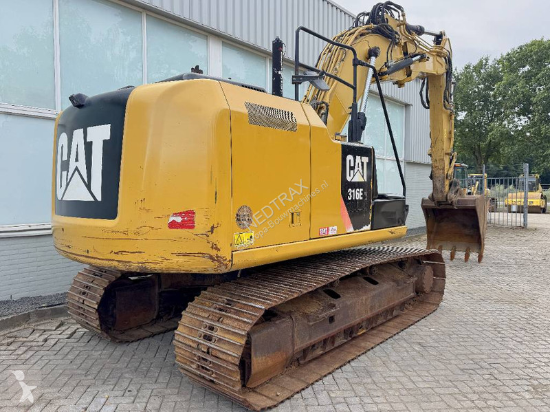 Екскаватор Caterpillar EL