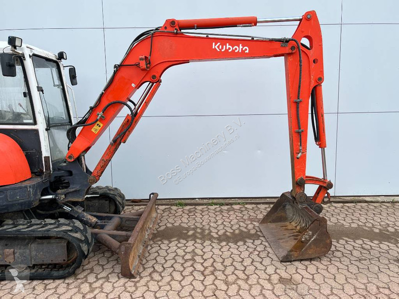 Graafmachine Kubota a - Blade / Hammer Lines