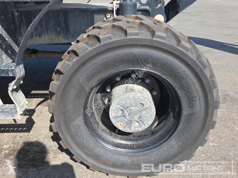 Koparka Caterpillar M320F