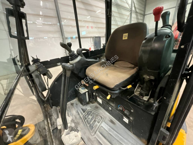 Экскаватор JCB 8026