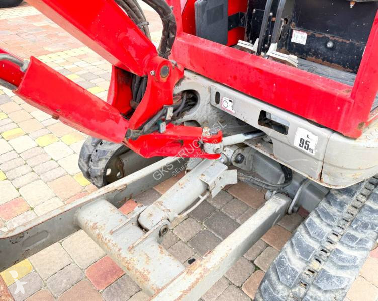Экскаватор JCB