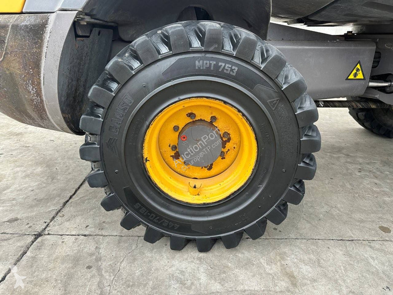 Экскаватор Mecalac