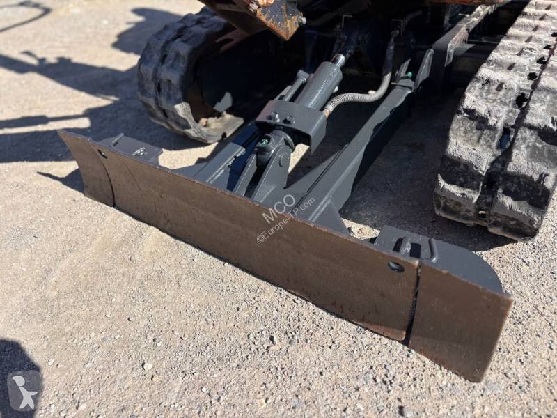 جرافة Kubota