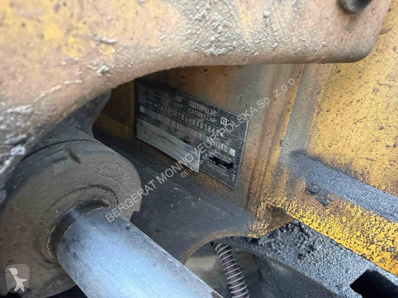 Escavadora Caterpillar
