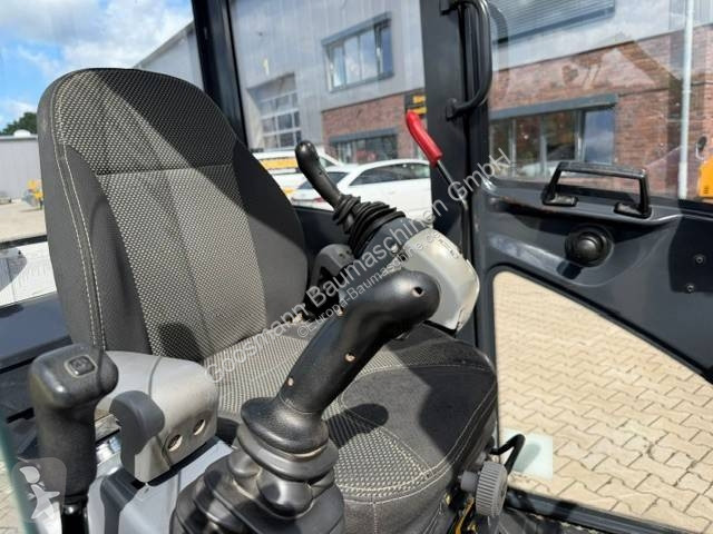 جرافة Hitachi ZX 19-5