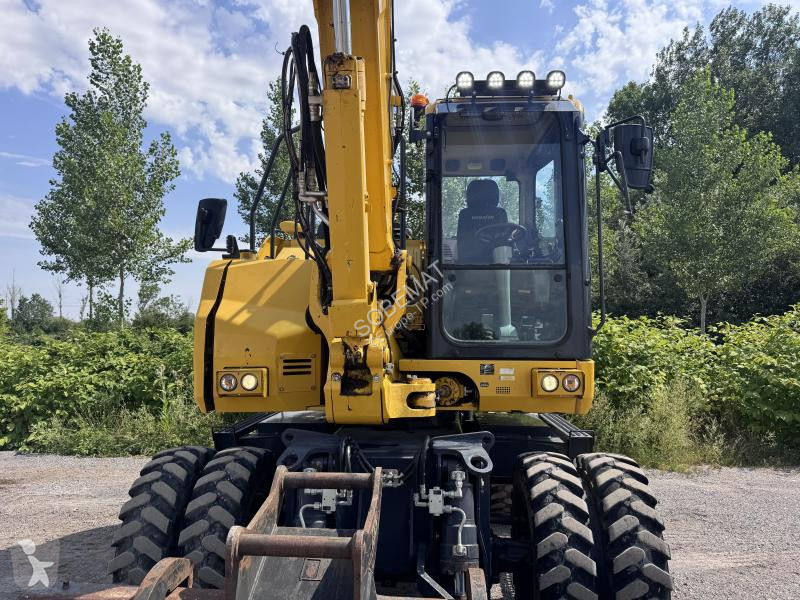 Escavadora Komatsu  PW118MR-11