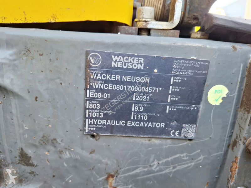 جرافة Wacker Neuson E.08-01