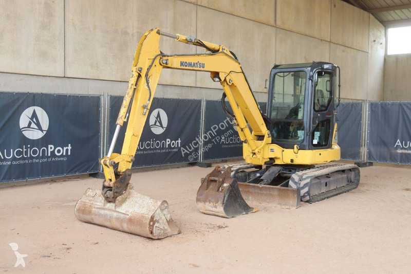 Excavadora Komatsu PC55MR