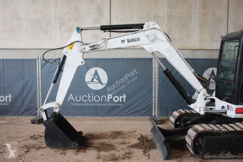جرافة Bobcat G