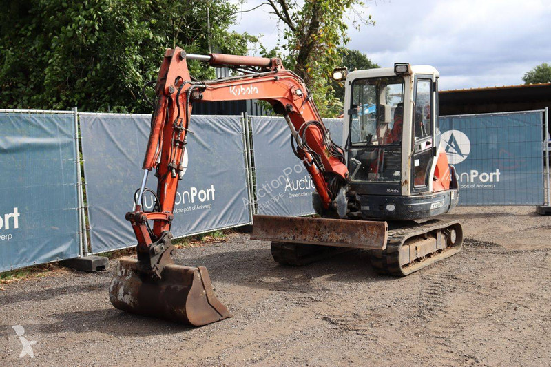 Excavadora Kubota α