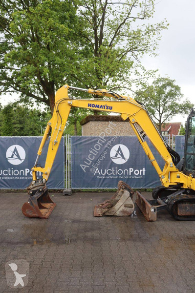 Excavadora Komatsu PC55MR-5E0