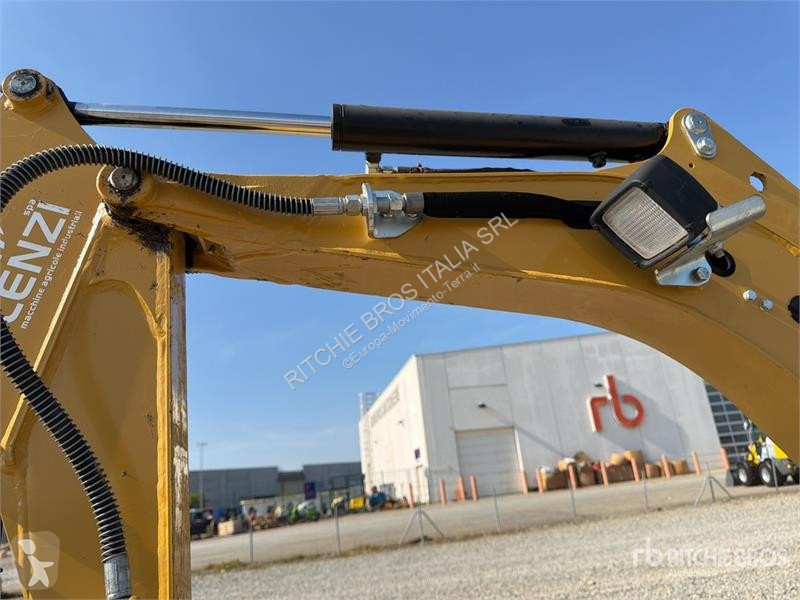 جرافة Caterpillar