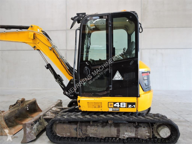 جرافة JCB