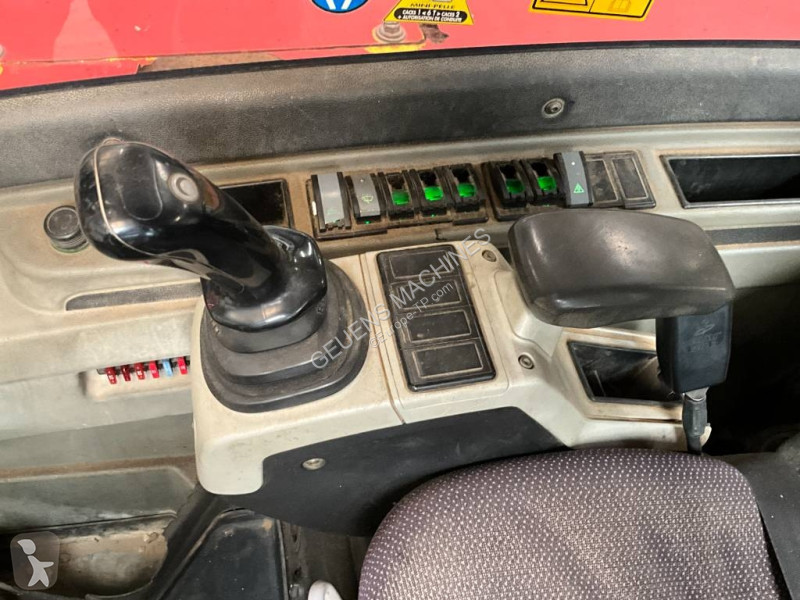 جرافة Neuson 75 Z 3