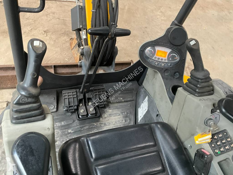جرافة Bobcat