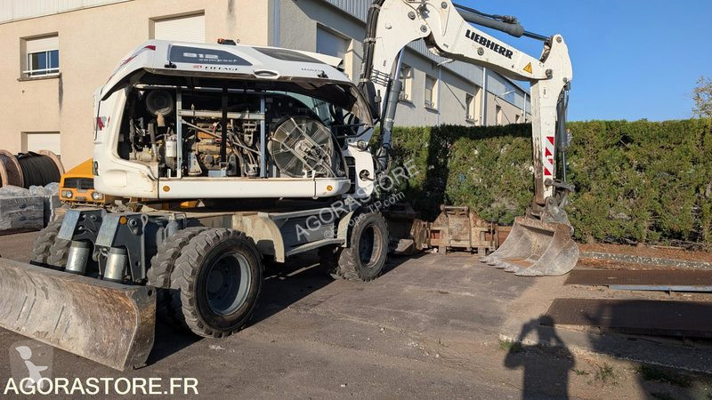 جرافة Liebherr 912