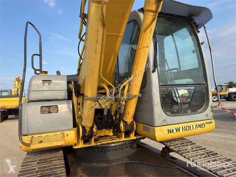 Skovel New Holland Kobelco E215B Tracked Excavator