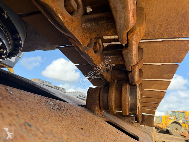 جرافة Hitachi LC5B