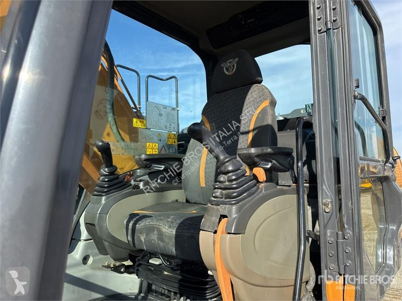 Skovel Case CX300D Tracked Excavator