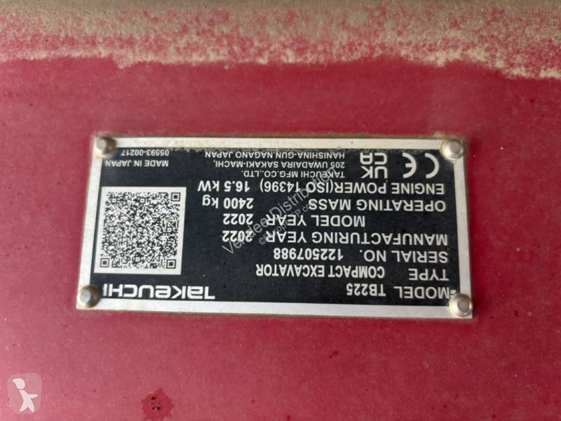 Skovel Takeuchi TB225