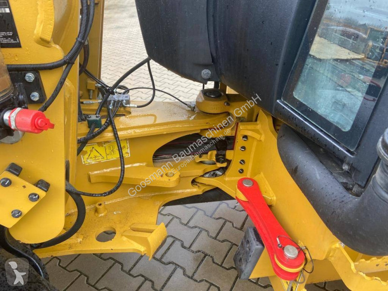 Skovel Caterpillar 907 M
