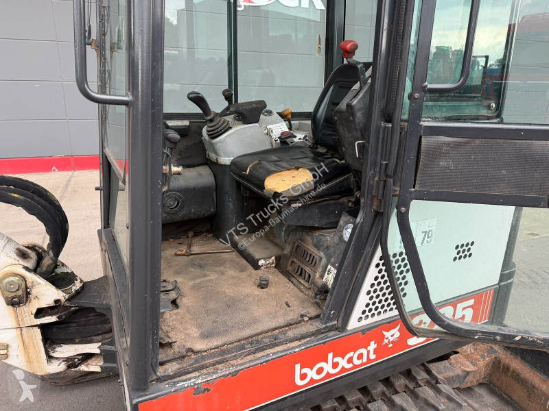 Skovel Bobcat...