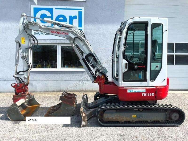 Skovel Takeuchi