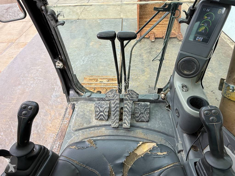 Skovel Caterpillar - Automatic Greasing / Top...