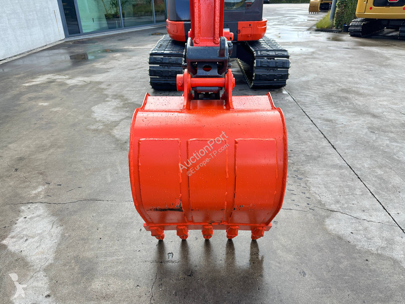 Skovel Kubota SZ