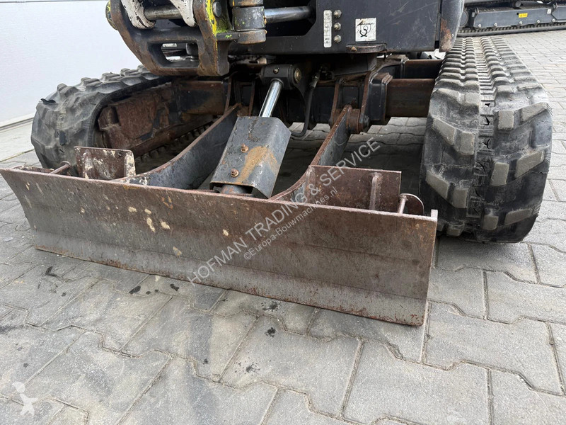 Pelle Bobcat E20
