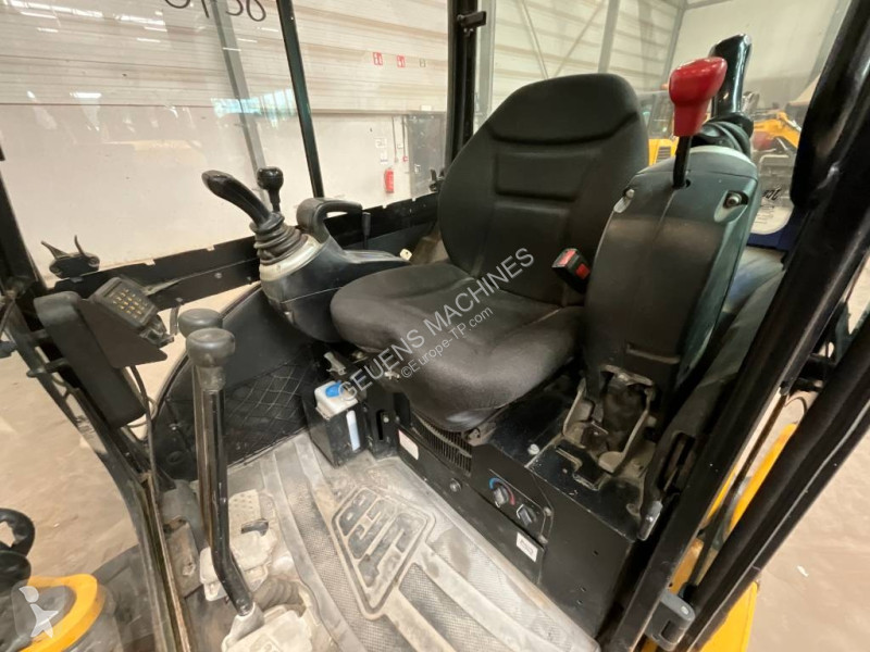 Pelle JCB 8026
