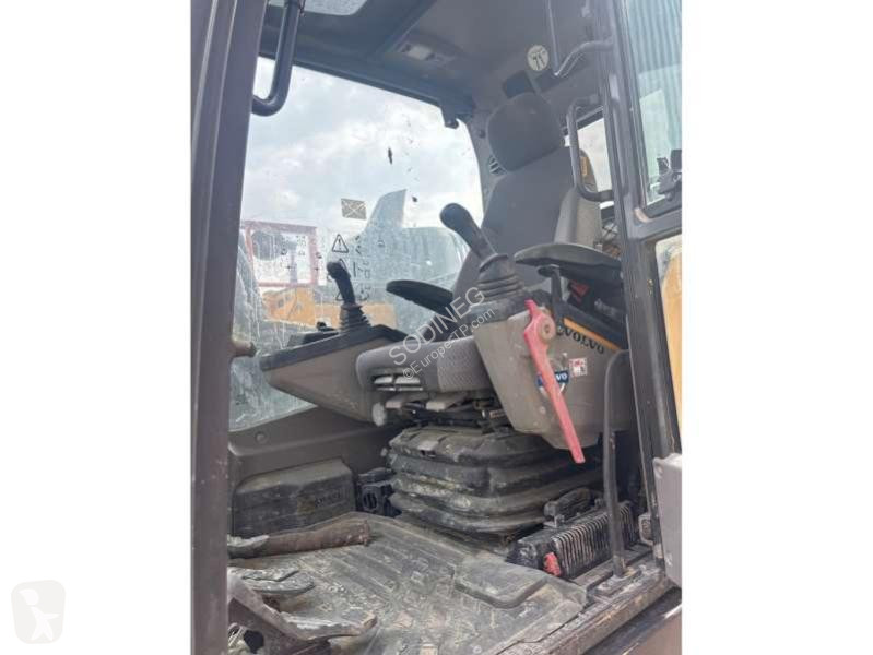 Excavadora Volvo