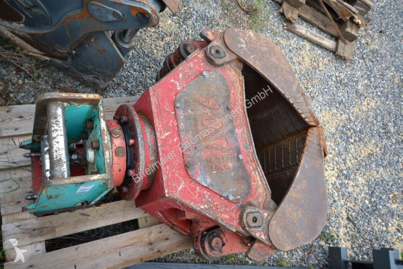 Escavadora Takeuchi