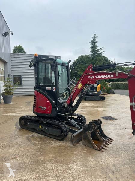 Lopatový nakládač Yanmar