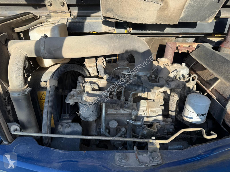 Lopatový nakládač New Holland 1ES | A/C