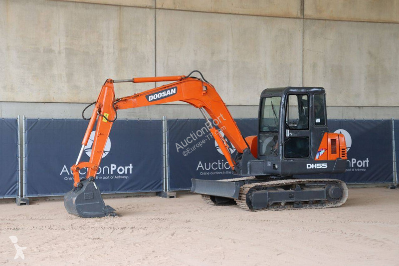 Pelle Doosan DH55