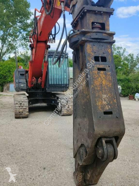 Excavator Hitachi ZAXIS 240 N3