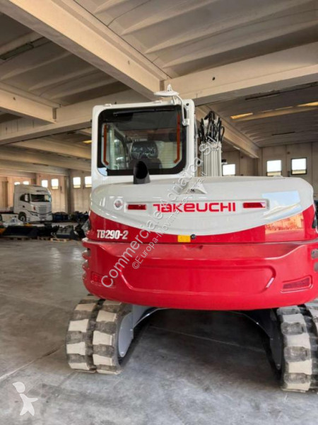 Pelle Takeuchi tB290-R