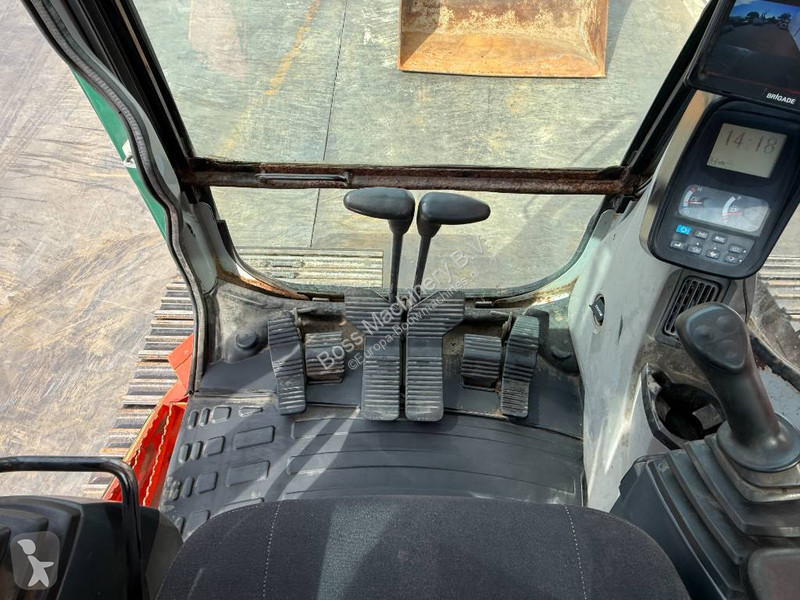 Pelle New Holland Kobelco E235B SR2 - 360°...