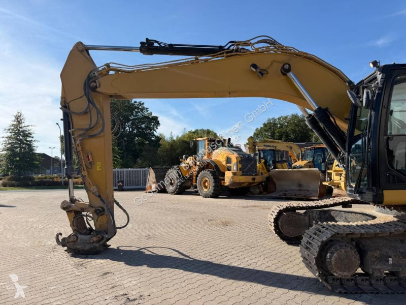 Excavator Caterpillar 326 F L