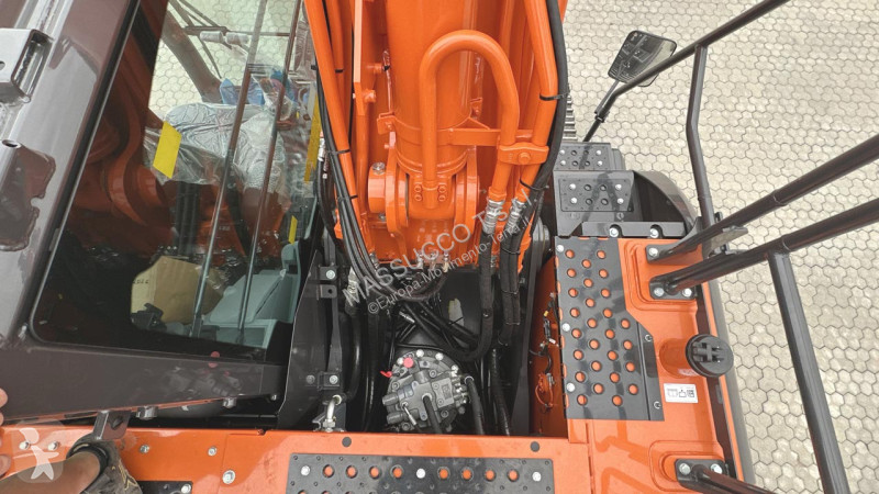 Pelle Hitachi N-7