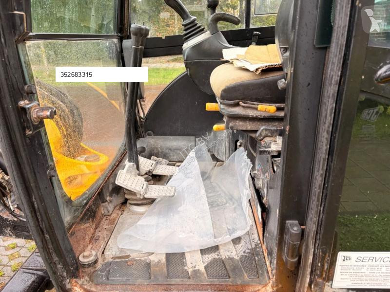 Pelle JCB