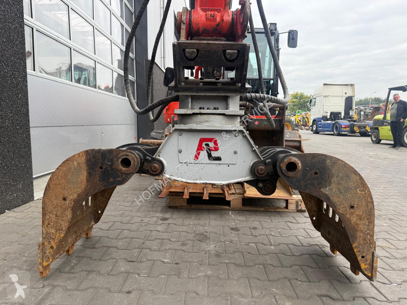 جرافة Kubota KX085-5