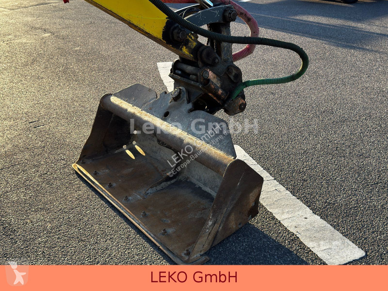 Pelle Wacker Neuson Neuson EW100 Mit Drei Löfffeln
