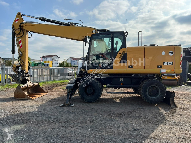 Excavator Caterpillar F...