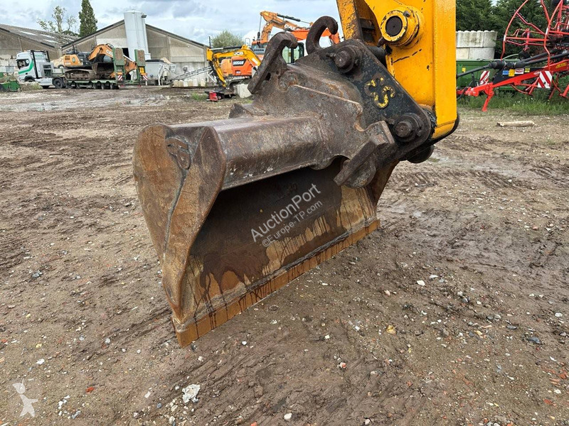 Pelle JCB LC